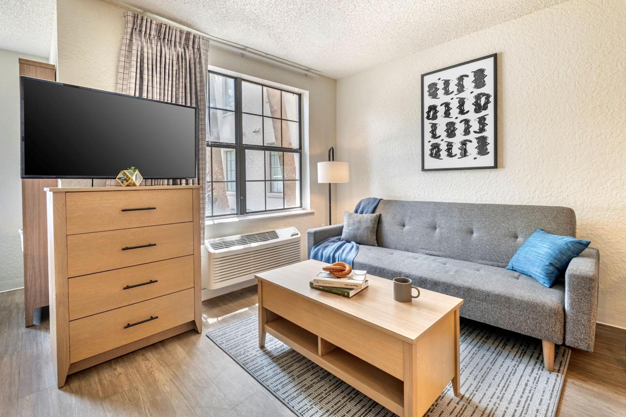 Intown Suites Extended Stay Marietta Ga - Town Center Кеннесо Экстерьер фото